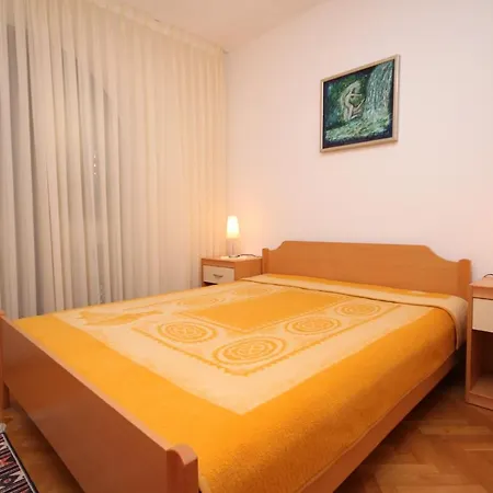 Family Friendly Seaside Kozino, Zadar - 6184 Apartmán Petrcane
