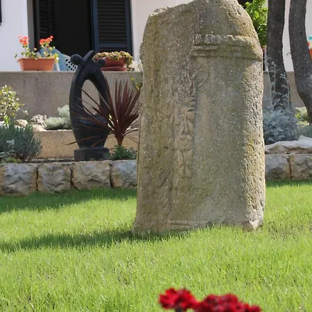 Family Friendly Seaside Apartments Kozino, Zadar - 6184 Apartman *