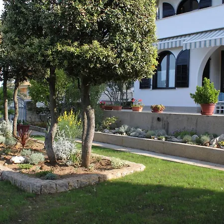 Family Friendly Seaside Kozino, Zadar - 6184 Appartement *