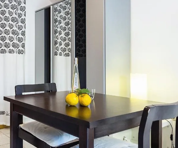 Family Friendly Seaside Apartments Kozino, Zadar - 6184 Apartman