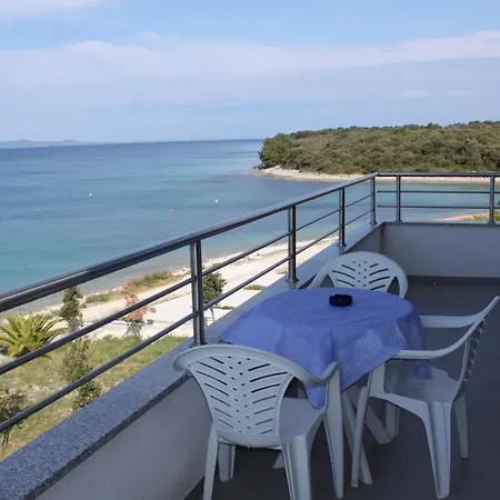 アパート Family Friendly Seaside Kozino, Zadar - 6184 *