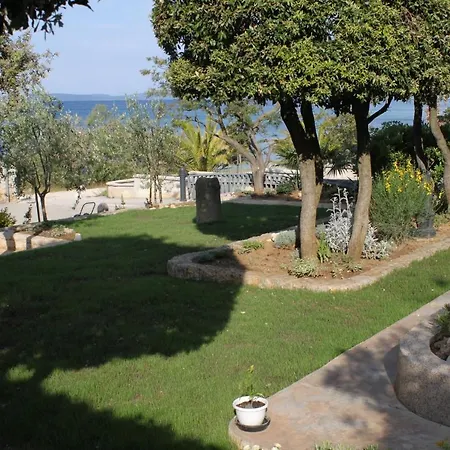 Family Friendly Seaside Kozino, Zadar - 6184 * ペトルチャネ