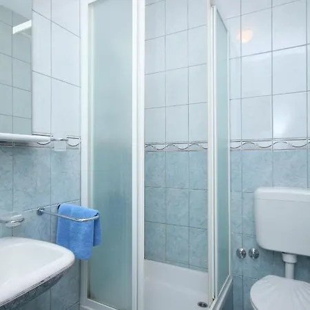 Family Friendly Seaside Kozino, Zadar - 6184 פטרצ'אנה