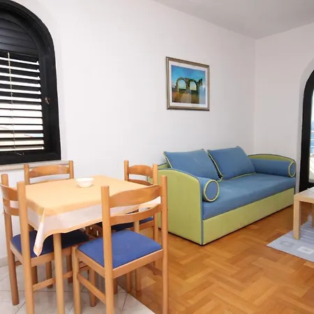 Family Friendly Seaside Kozino, Zadar - 6184 ペトルチャネ